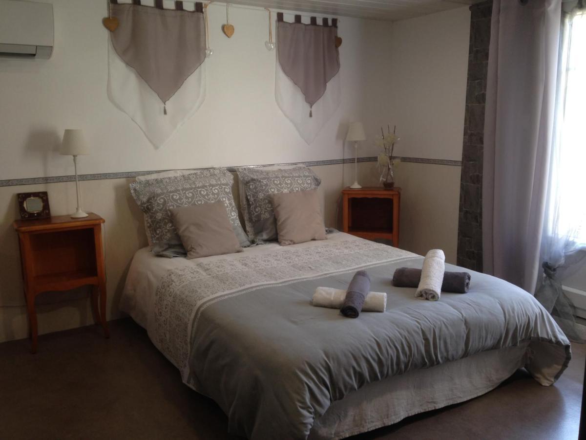 Chambre D'Hotes Hola Laval  Ngoại thất bức ảnh